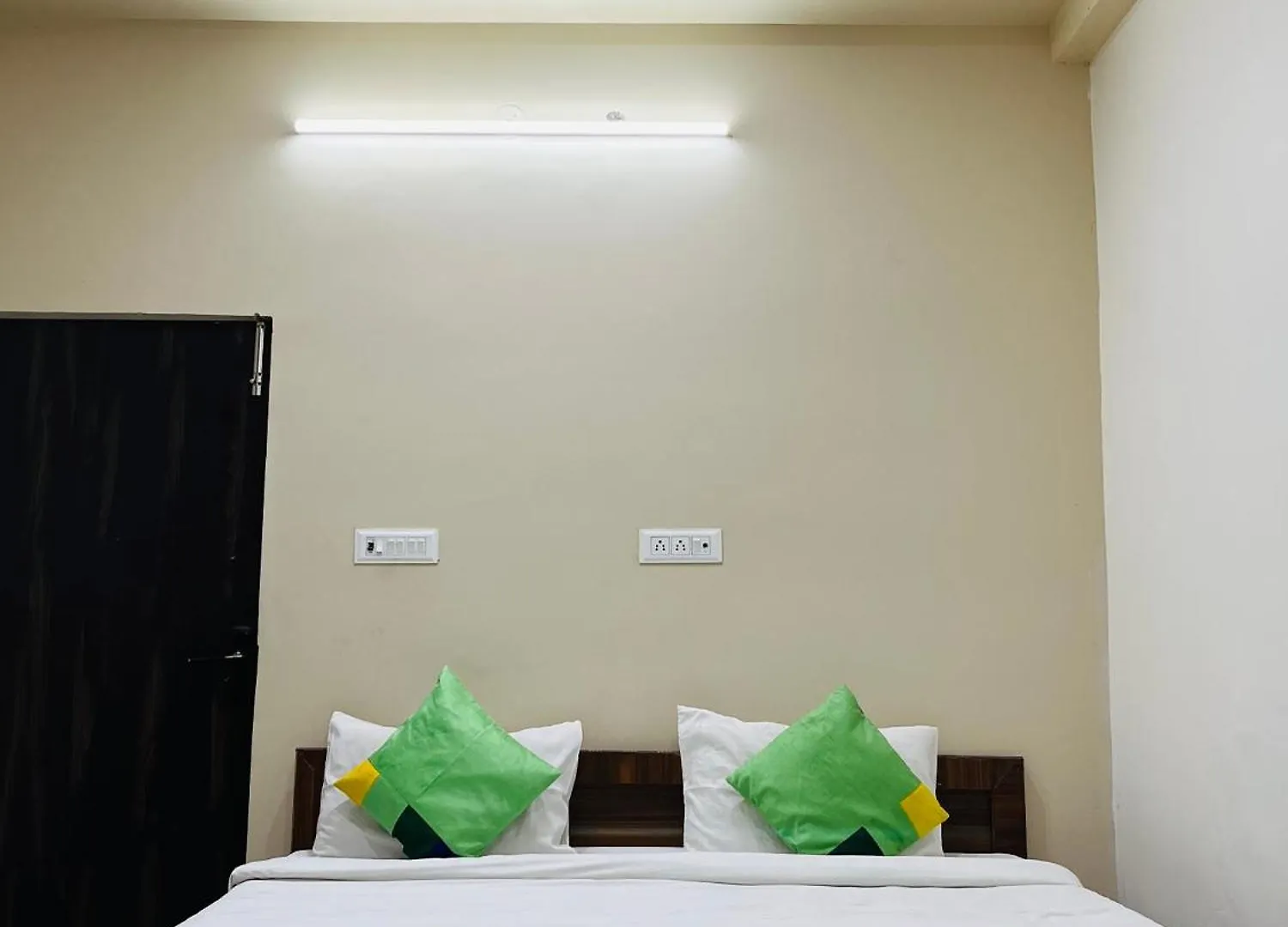 Hotel Stayever Homestay Agra