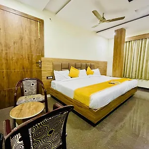 Olive Star *** Agra (Uttar Pradesh)