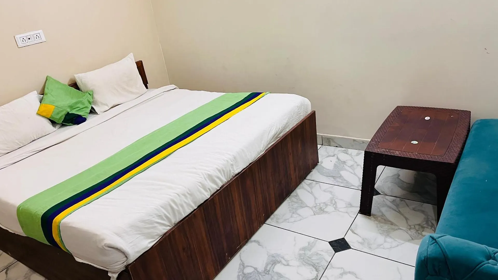 Hotel Stayever Homestay Agra
