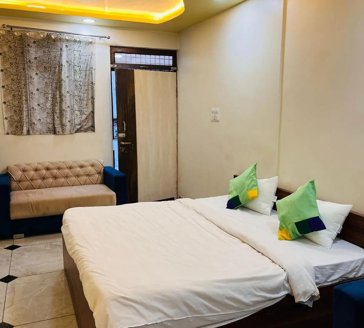 Stayever Homestay Agra  3*, Agra (Uttar Pradesh)